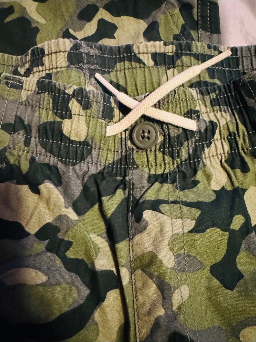 LIKE NEW The Children's Place Navy Top with Green Camo Shorts Matching Set